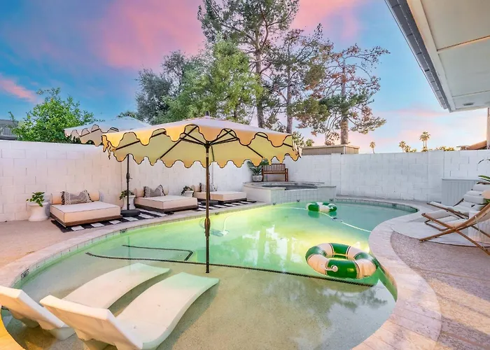 Stylish Pool Sauna Hottub Ferienhaus *